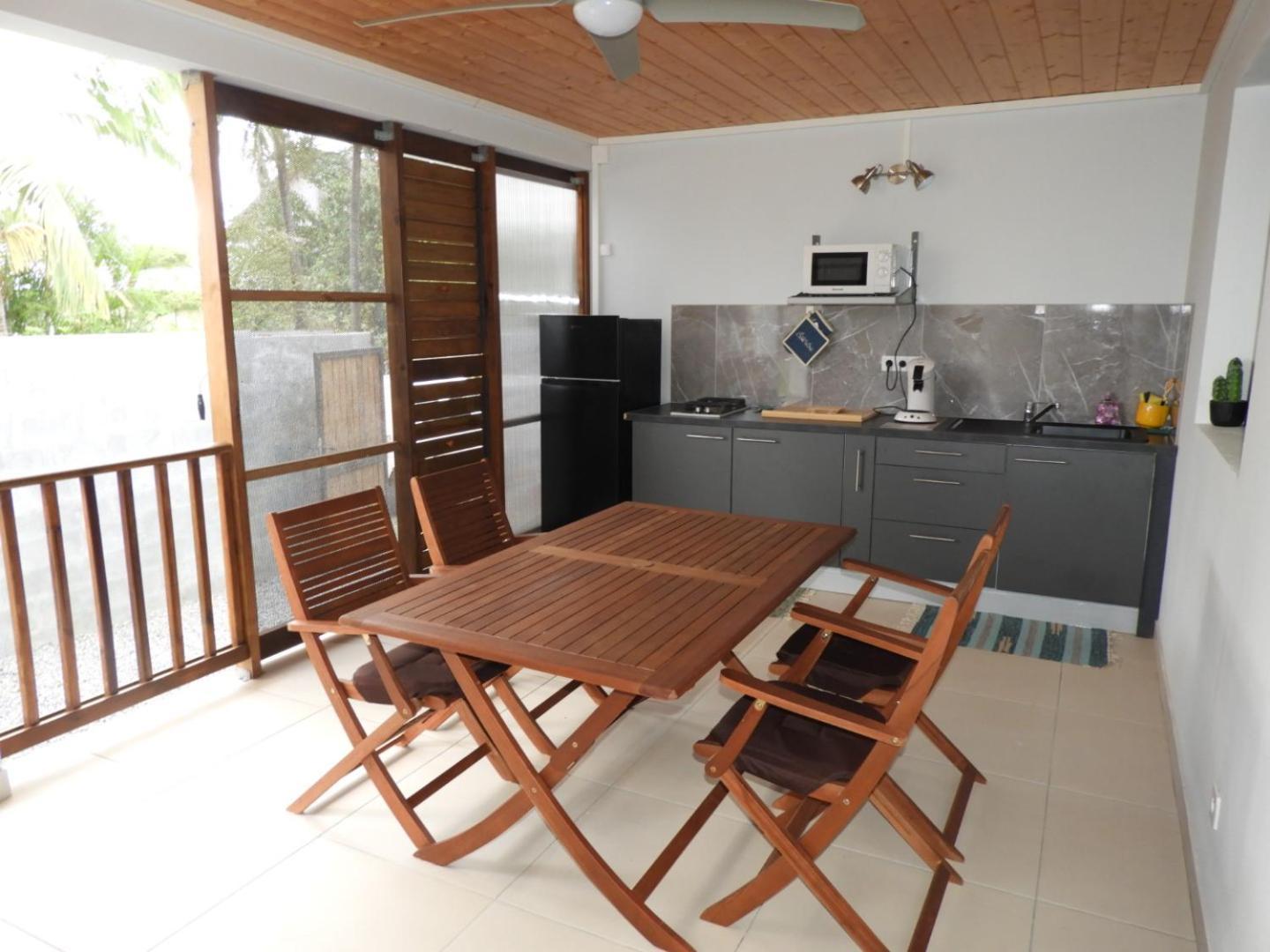 Les Metisses Apartment Сен-Пиер Екстериор снимка